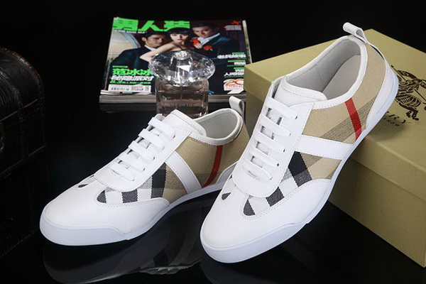 Burberry Fashion Men Sneakers--070